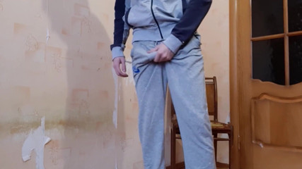 AlexRusFun: Builder rips his pants and jerks off his big cock