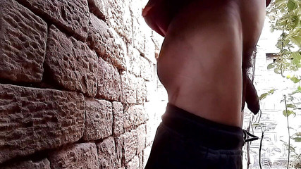 Gangbang straight: Un garçon nu et sa belle bite poilue - 5