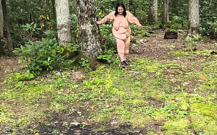 HerculesnVENUS: Je nahá od nadrženého cizince, který ji udělá