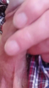 Masturbazione di un piccolo cazzo