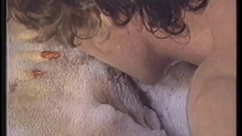 XTime Vod: Vintage seksowne duże cycki uwielbiają kutas ssący wielkiego kutasa uwielbia...