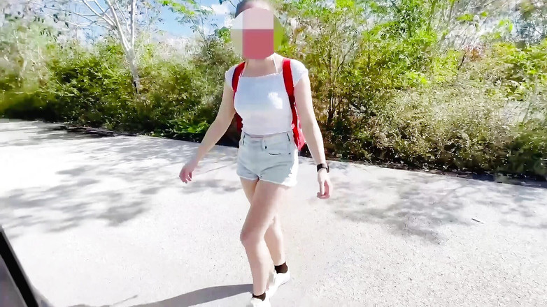 Dream Justin: Ze betaalt de autorit met pijpbeurten, lifterseks, autopijpbeurt, seks aan...