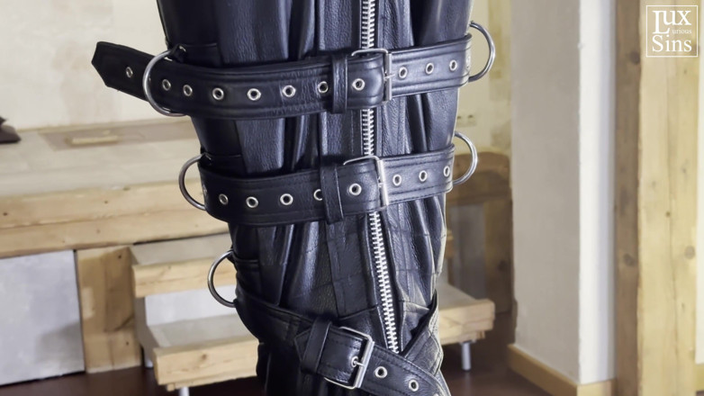 LUXurious Sins: Leather Suspension Bondage with Elise Graves and Heavy