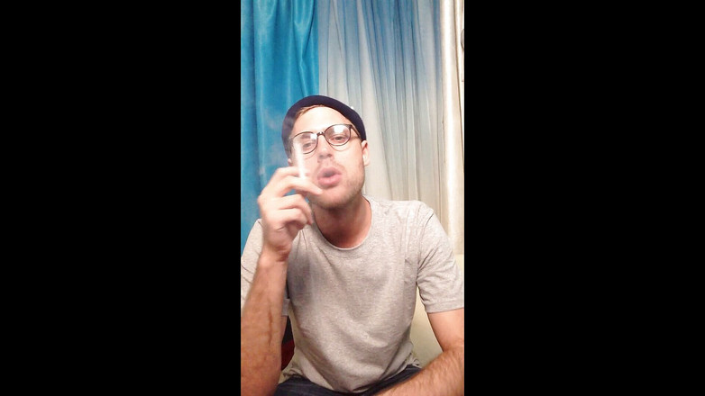 Gypsy model: 火辣吸烟 #2