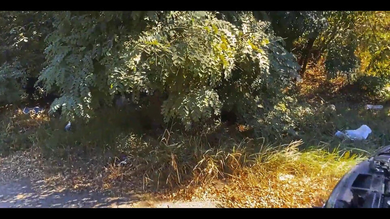 SweetAndFlow: 車の修理のためのファックされた愚かなブロンド