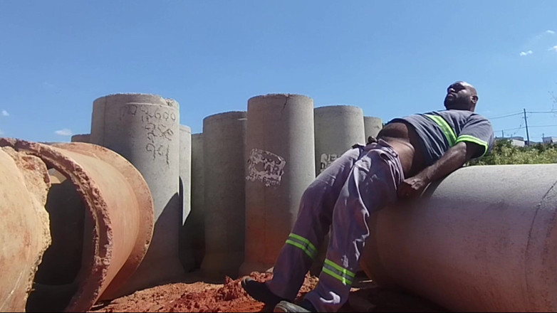 TheBlacKHunterr: Wykorzystałem wakacje, aby być sam i na budowie