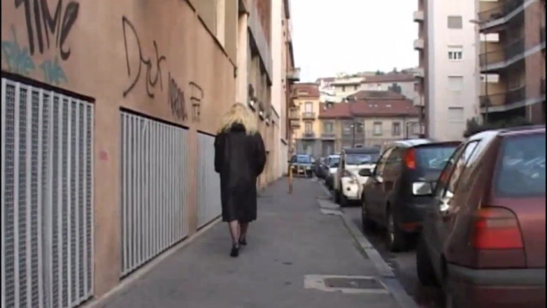 My real dirty life: La Vecchia Porcona Torna a Casa E Si Masturba Sulle...