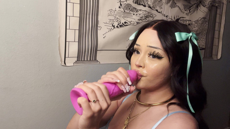 Eden Rylie: Solo-dildo-blowjob