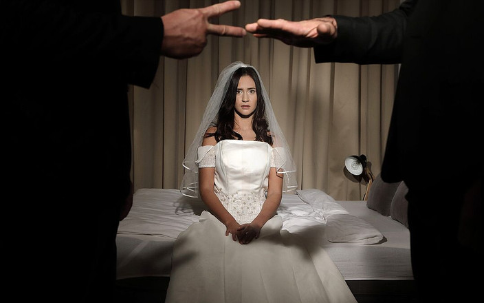 Dark Room VR: Lakukan perintahmu, istriku!