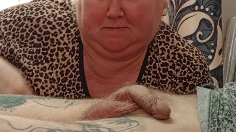 Zona901: 내 자지를 사정할 때까지 빨아주는 뚱뚱한 미시녀