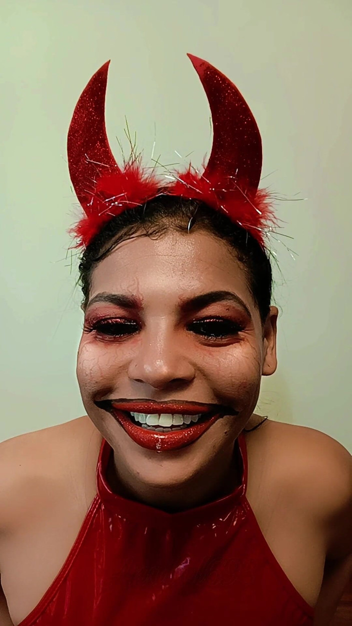anabel693: Devil Yawns Sangat