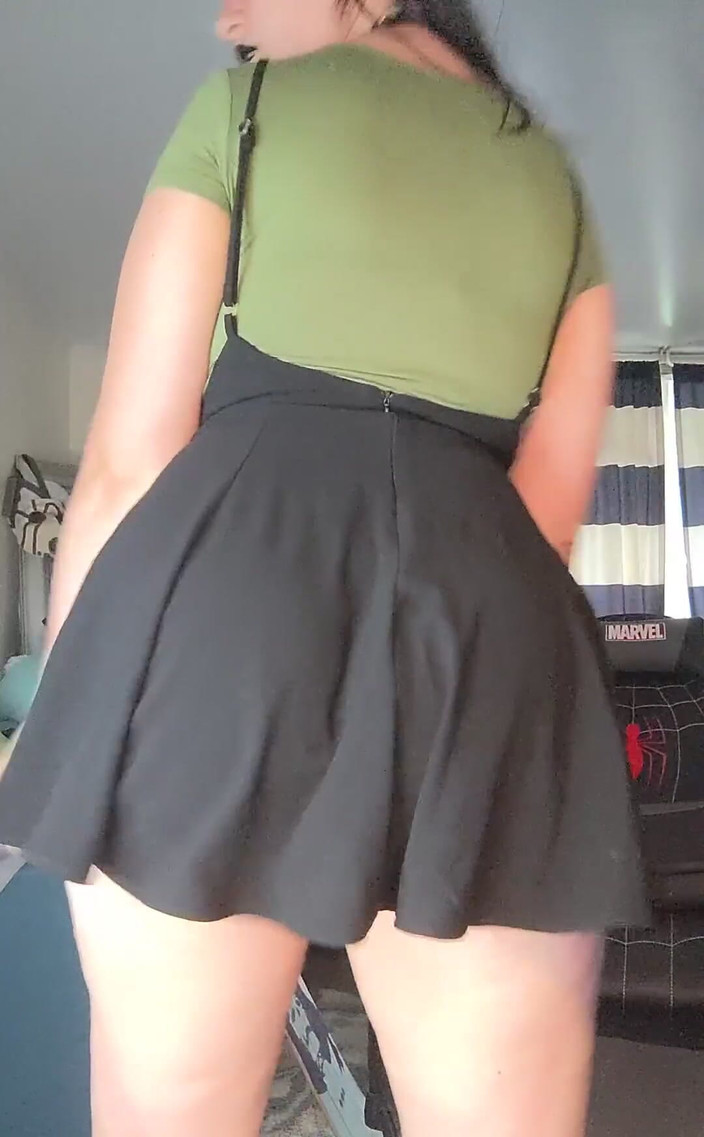 Evelyn Storm: Tôi có thể lắc mông ngay vào mặt bạn không?