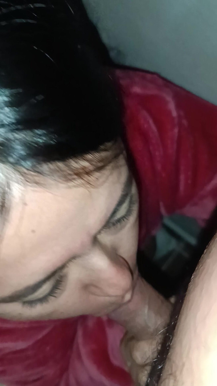 Jhony Cruz: आधी रात को वीर्य निगलना।