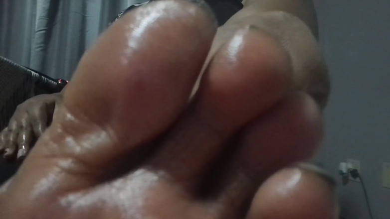 Eleasihle Esma: Bbw trans voeten