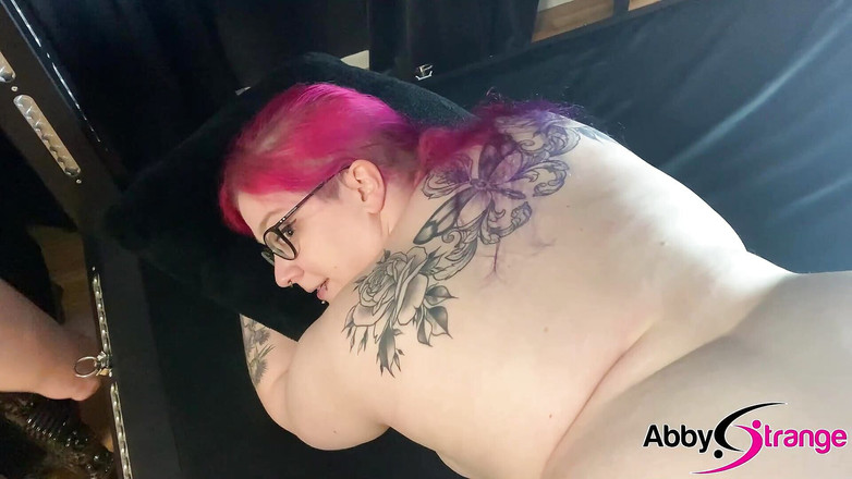 Abby Strange: 丰满的德国女郎abby Strange - 粉丝性爱会议