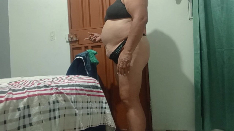 Sofixxx: I Invite MILFs I Met at the Hotel Pool to...