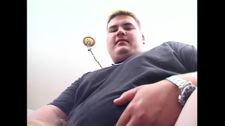 My Dirty Family: O soție însărcinată plină de lapte ia la prelucrat pula mare...