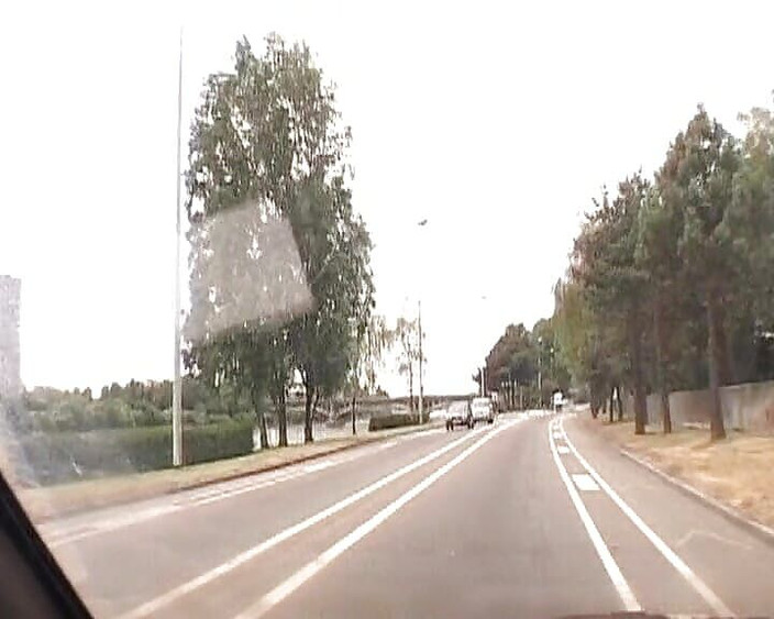 Filles Francaises: Awek Perancis blonde dalam stoking disembur buah dada kecilnya dengan...