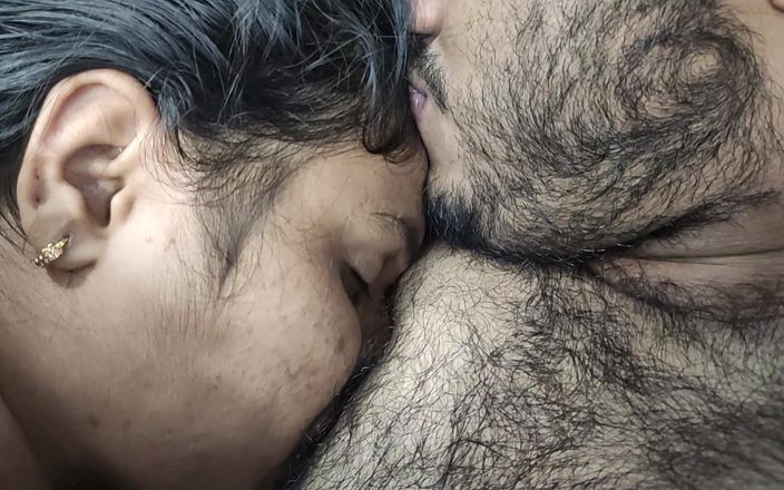 Vaigavarun45: Mallu otrogen fru hett romantiskt sex med sin pojkvän medan...