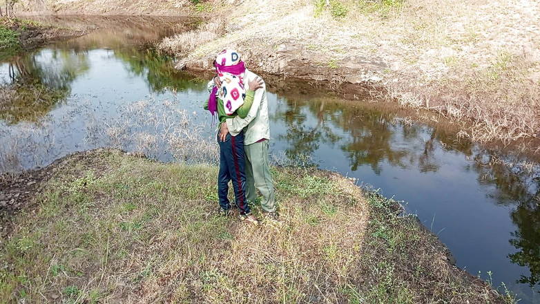 Indian Hijraji: Indiana Pooja Shemale e Collage Masterji Coming Forest, área mais próxima...