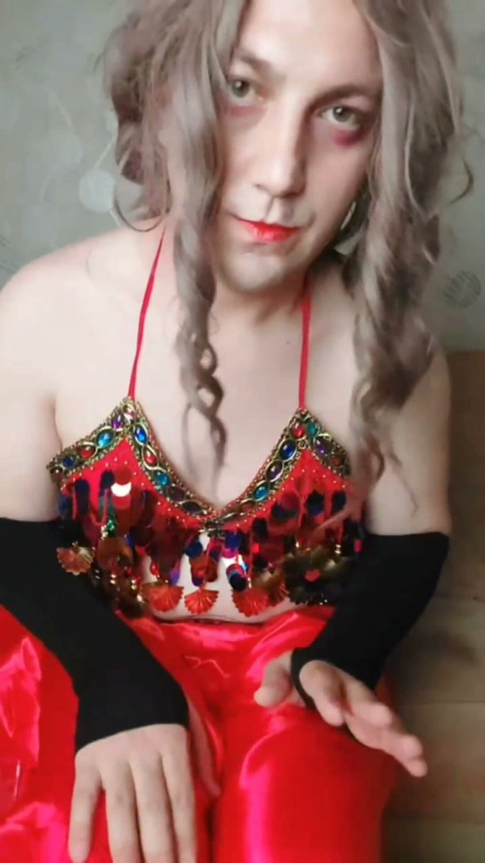 Kitty_Cross: Naughty Belly Dancer Hot Moves White Body