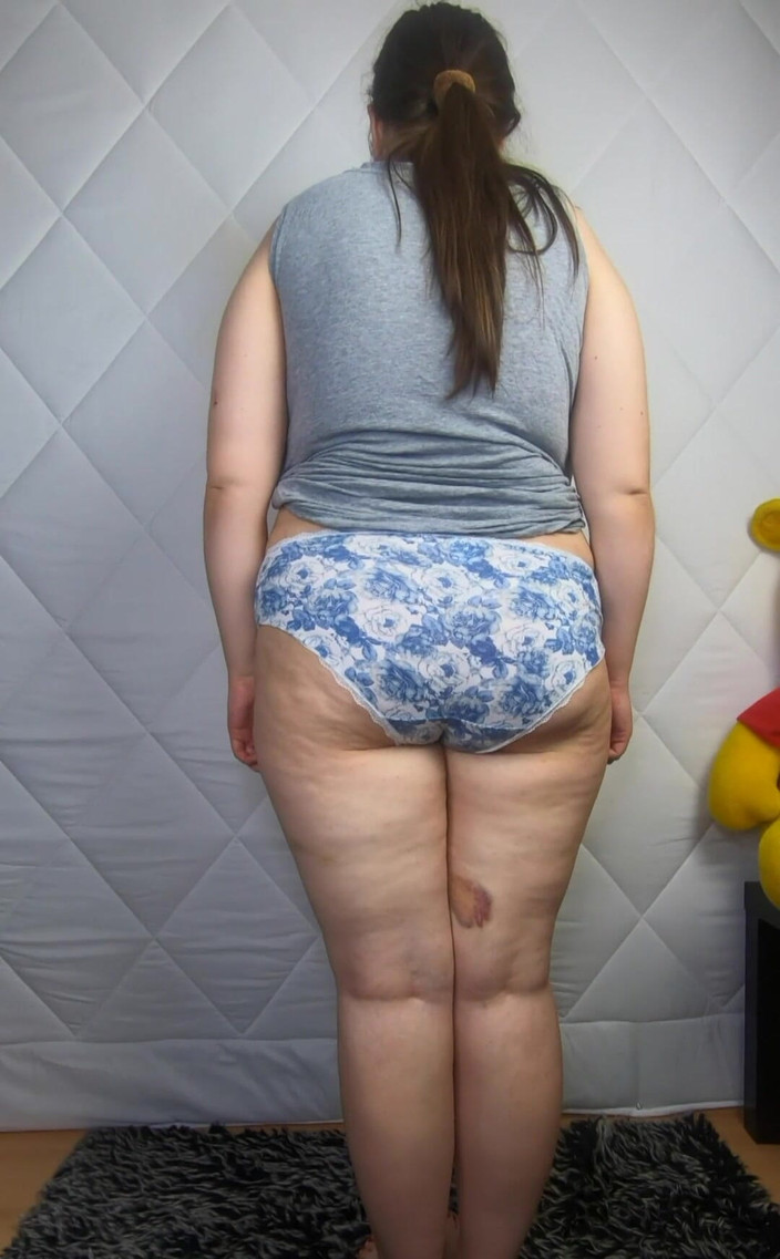 Lena Rose: Zkoušení kalhotek