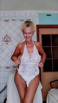 Hot Housewife Lukerya