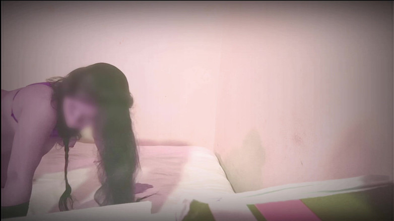 Housewife 69: 家庭主妇与继兄弟出轨