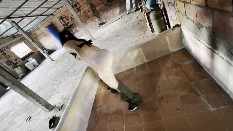 Crisanto999: Vado Di Sopra Quando I Nostri Genitori Non Stanno Cercando...