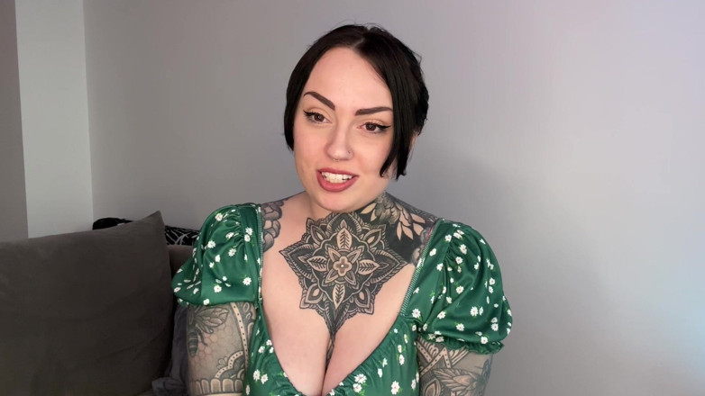 Miss Valentina: Entrenamiento de adictos a wedgie