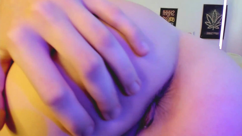 Skinny_lady69: my asshole open