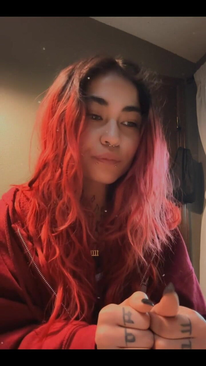 lilRavenFox: Stuur goede vibes We zijn goedgekeurd voor dit huis!