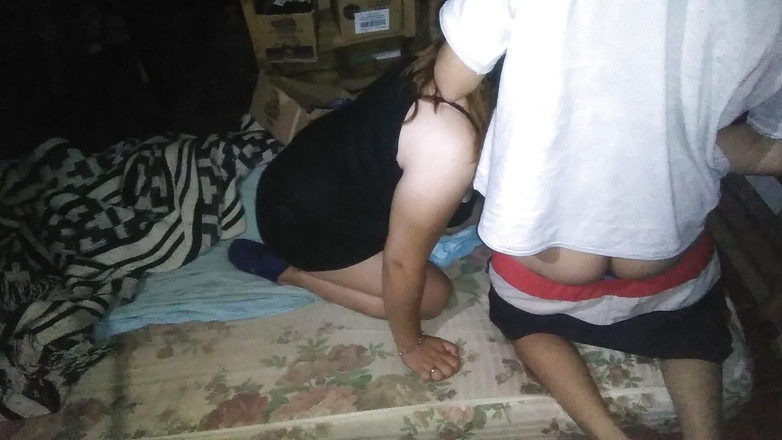 Fitcure1: Девушка в коротком платье отсасывает у меня и мы трахаемся