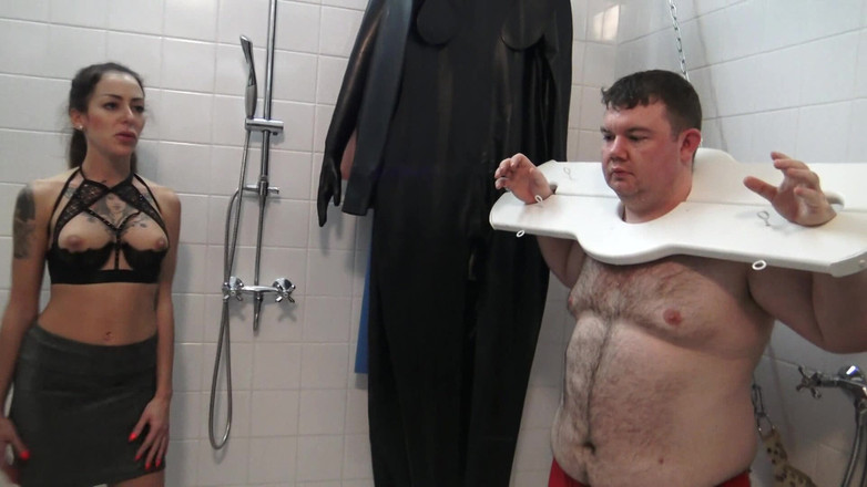 Femdom Austria: Teror z rozbíjení koulí a plácání a plivání, část 1