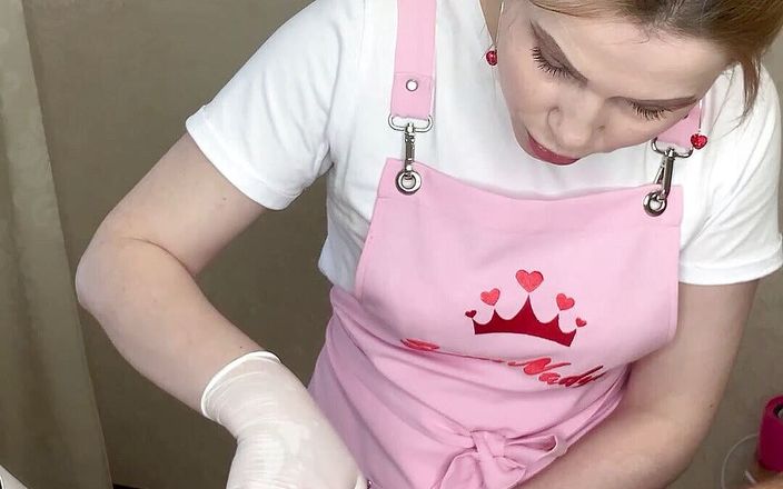 SugarNadya: Depilación muy profunda del pene al cliente