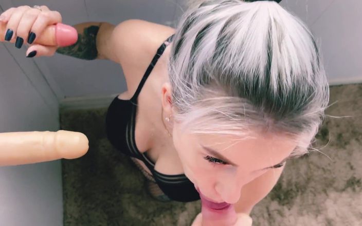 Viky one: The Blonde Coped with Several Cocks