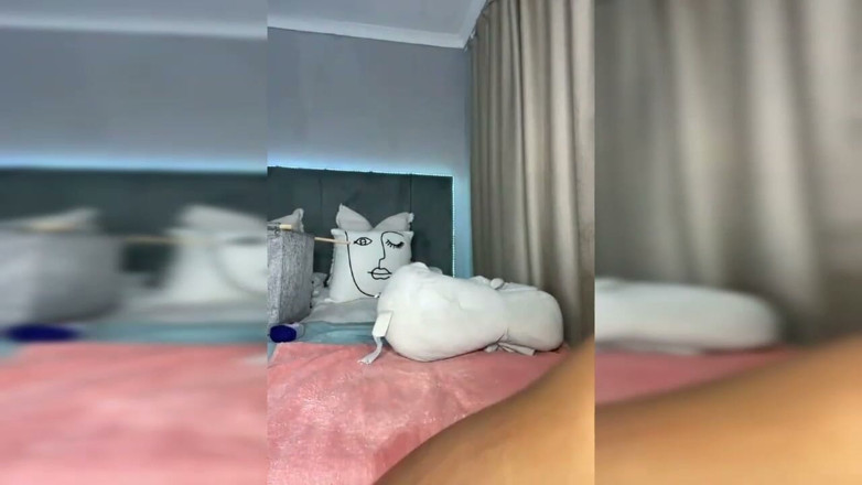 Legendary Booty Overdose: La bbw nera venera il culo e squirta masturbandosi