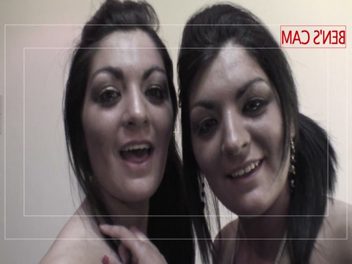 The Window of Sex: Curve Shots Scena 3: orgie cu brunete țâțoase care împart o încărcătură în timpul unei...