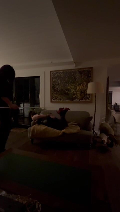 Roxxie: Spanking!