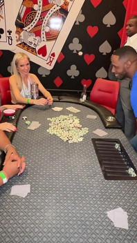 Pokerparty wird zur BBC-orgie