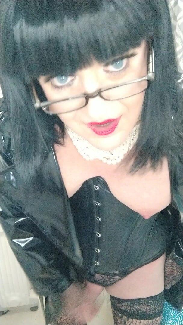 Emma Browne: Joc trans solo