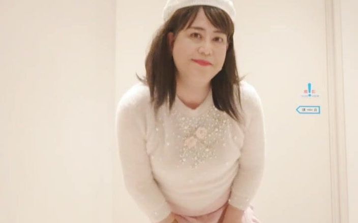 Saori M: Masturbation with Feminine Pink knit wear style