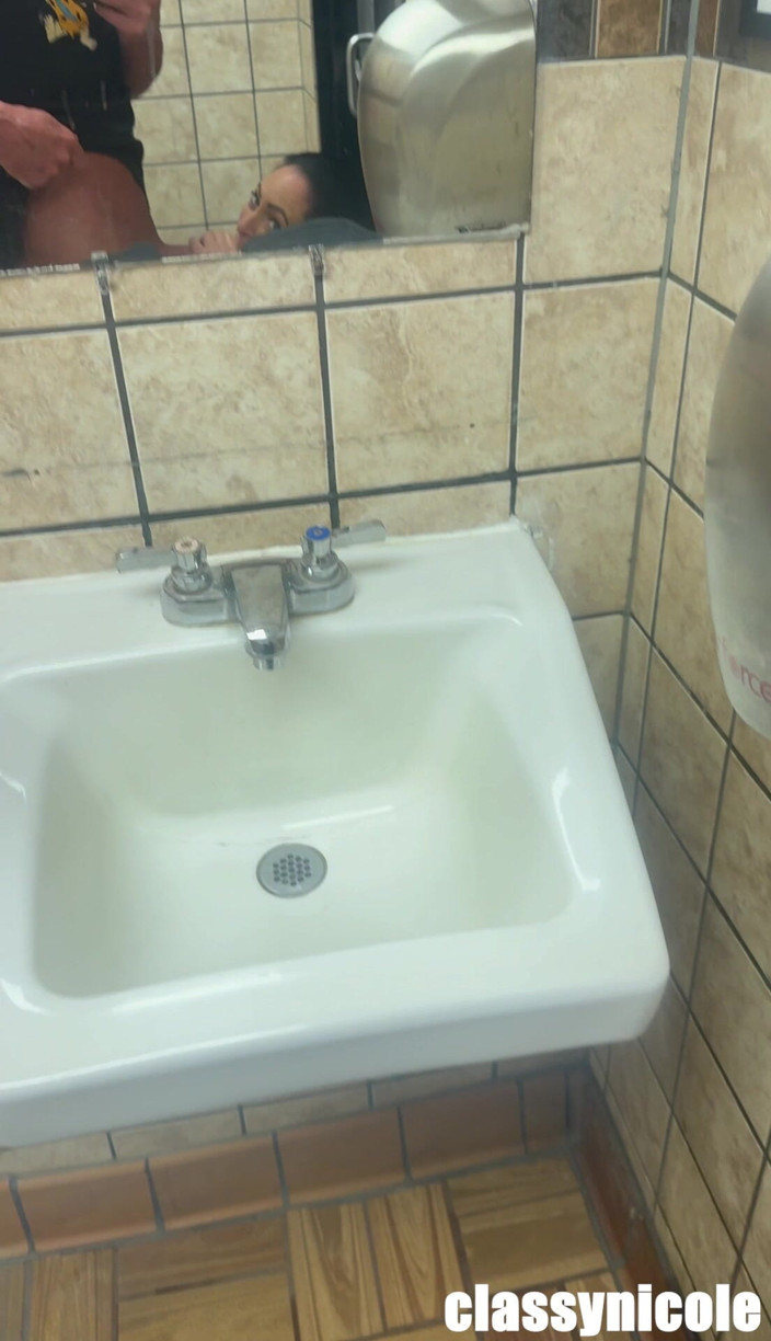 Classy Nicole: Waffle House POV Public Bathroom Fuck with Jasper and Nicole