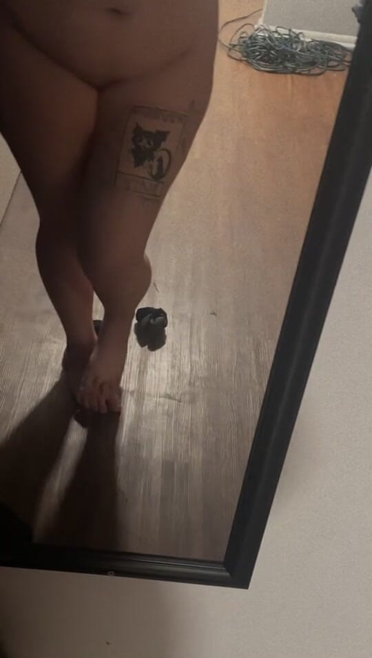 Ekaalover69: Je taquine mes pieds