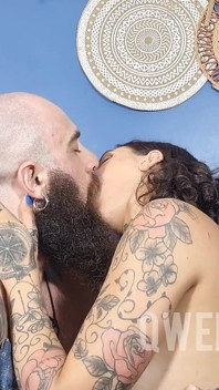 Vídeo de fetiche vanilla! Primeiro beijo fetichista completo