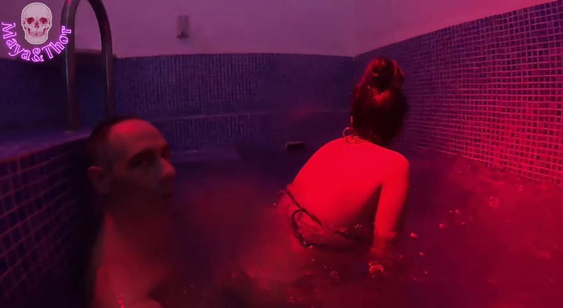 Mayay Thor X: Трах у спа, дрочка ногами і кремпай для неслухняної грудастої