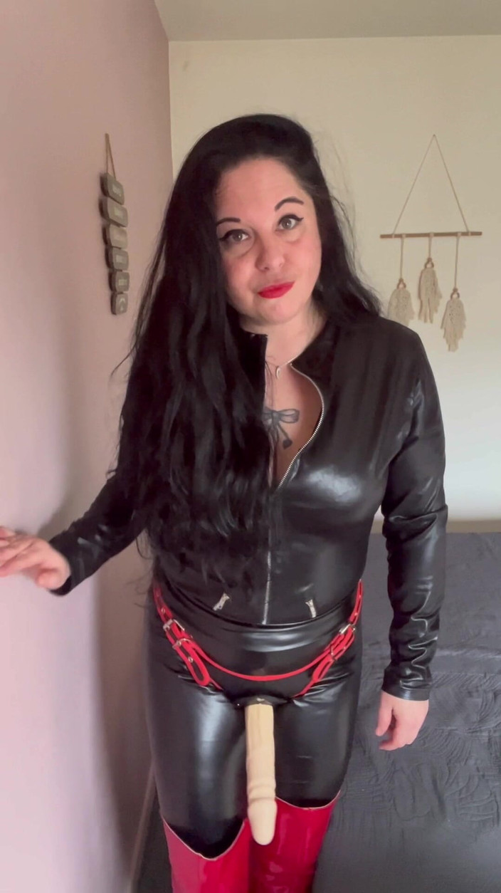 Maitresse Clara: 8 hodin pod mým rozkazem...