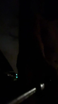 Estación de autobuses a pie desnuda