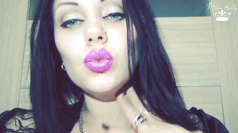 Goddess Misha Goldy: Buze și săruturi