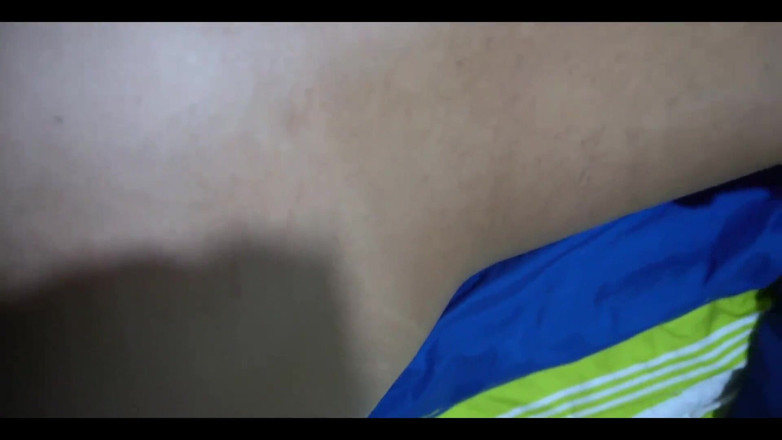 Anny Kitty: Йой, боже мій! Виклади з моєї дупи! Це все ще незаймана! Мій збуджений вітчим трахає мою незайману тугу дупу